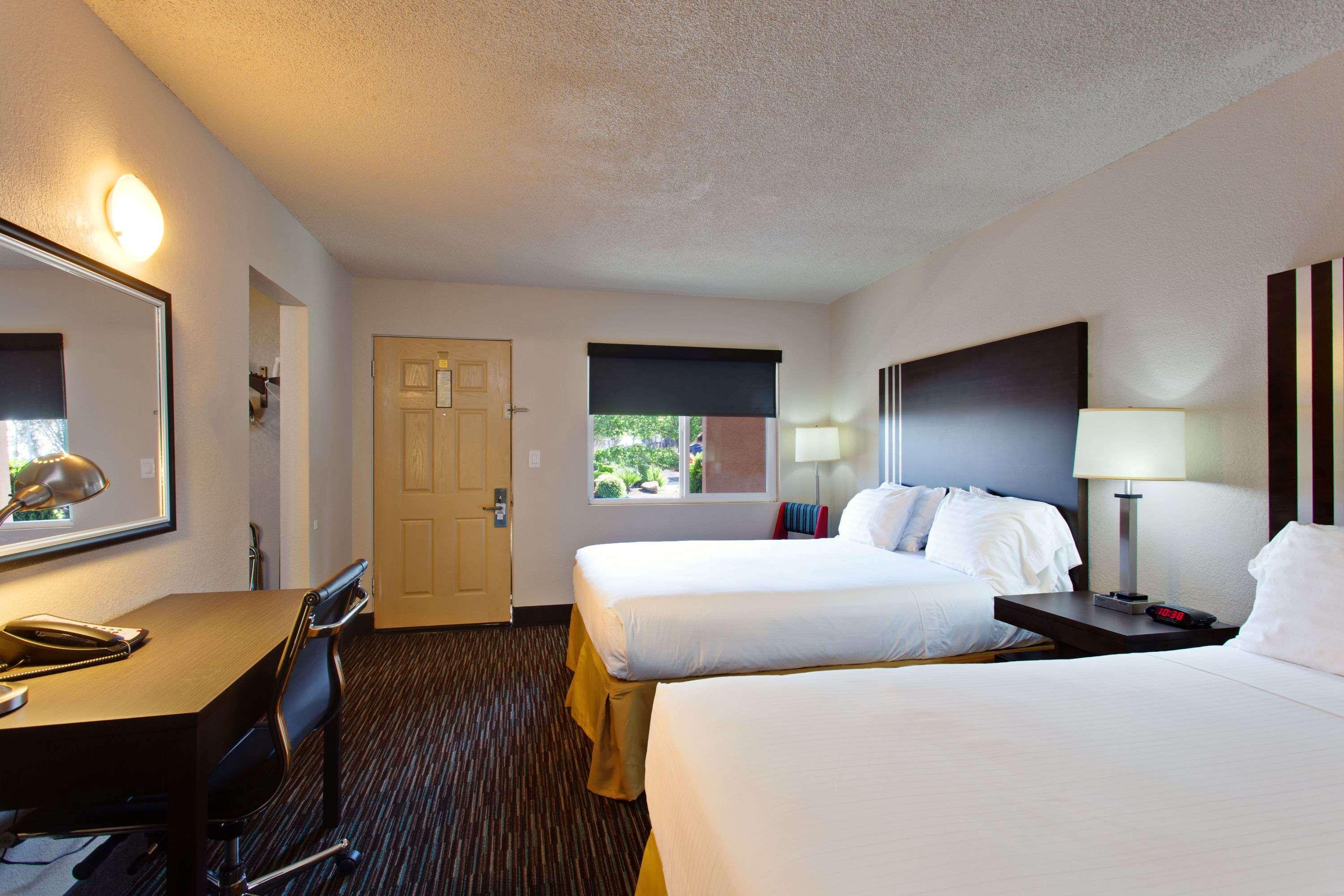 Days Inn By Wyndham Chowchilla Gateway To Yosemite Exteriör bild
