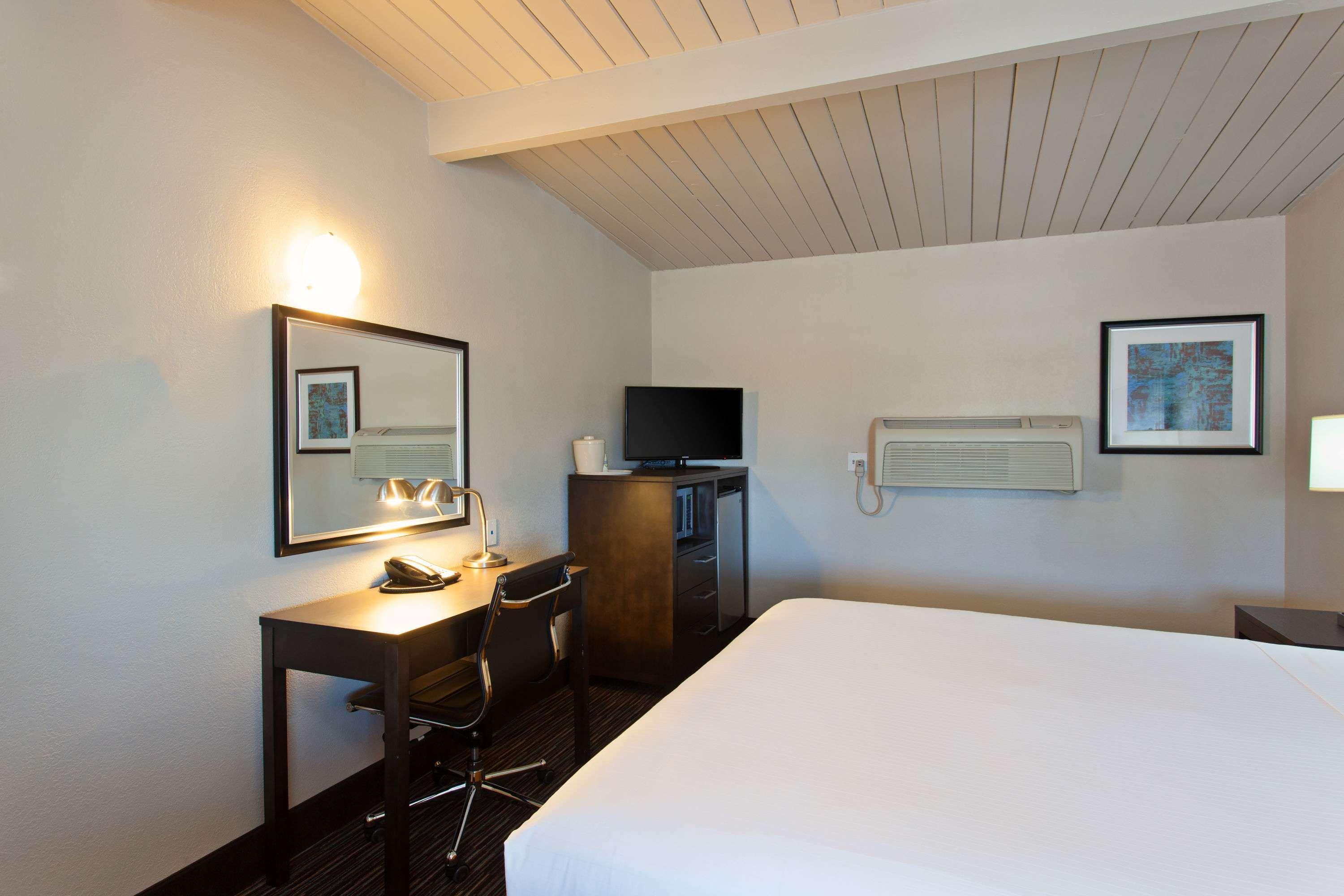 Days Inn By Wyndham Chowchilla Gateway To Yosemite Exteriör bild