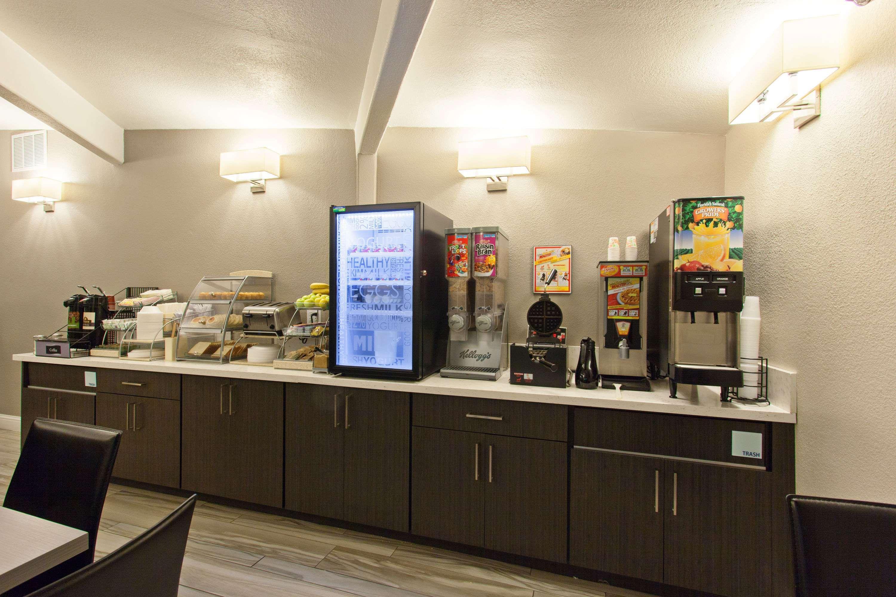 Days Inn By Wyndham Chowchilla Gateway To Yosemite Exteriör bild