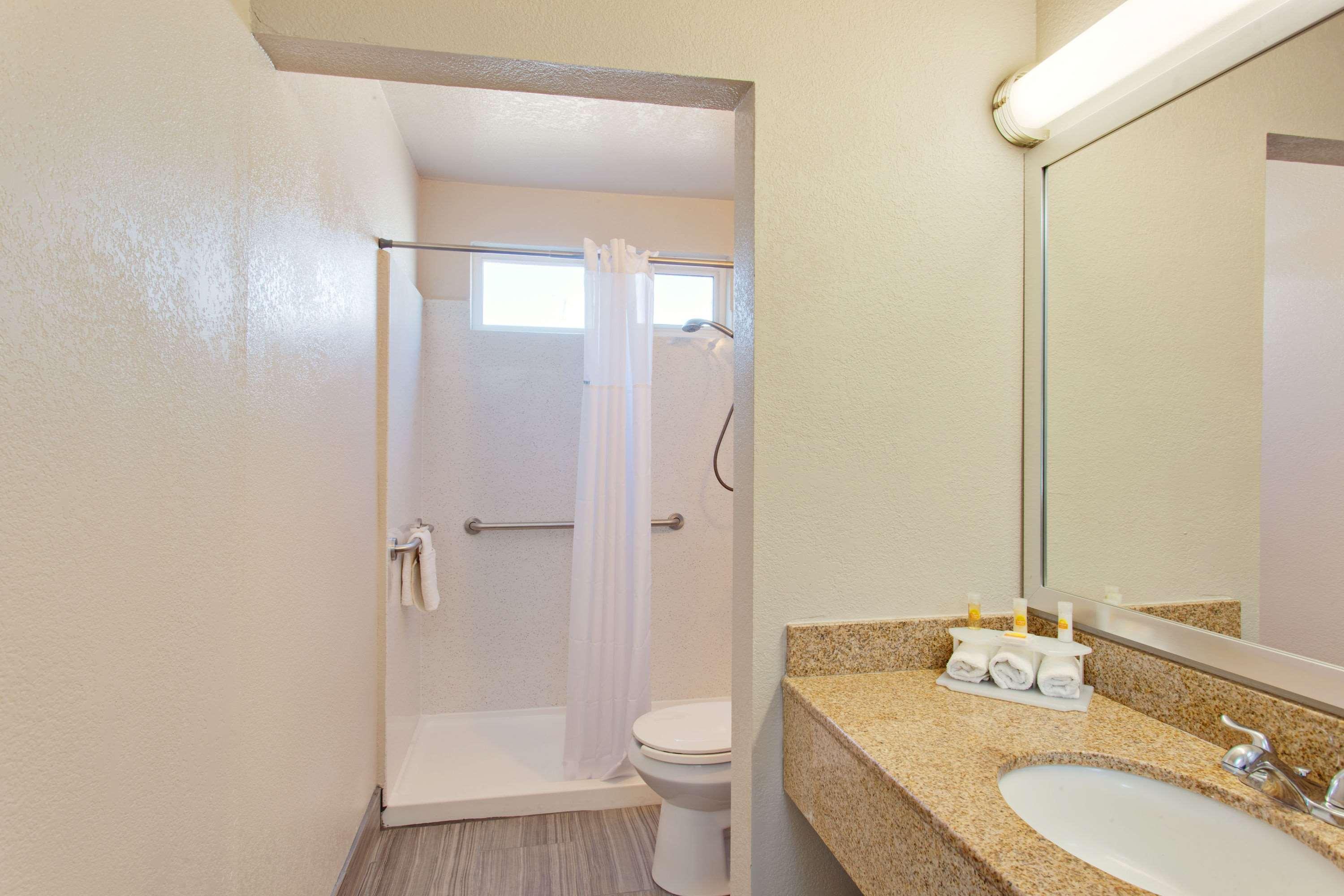 Days Inn By Wyndham Chowchilla Gateway To Yosemite Bekvämligheter bild