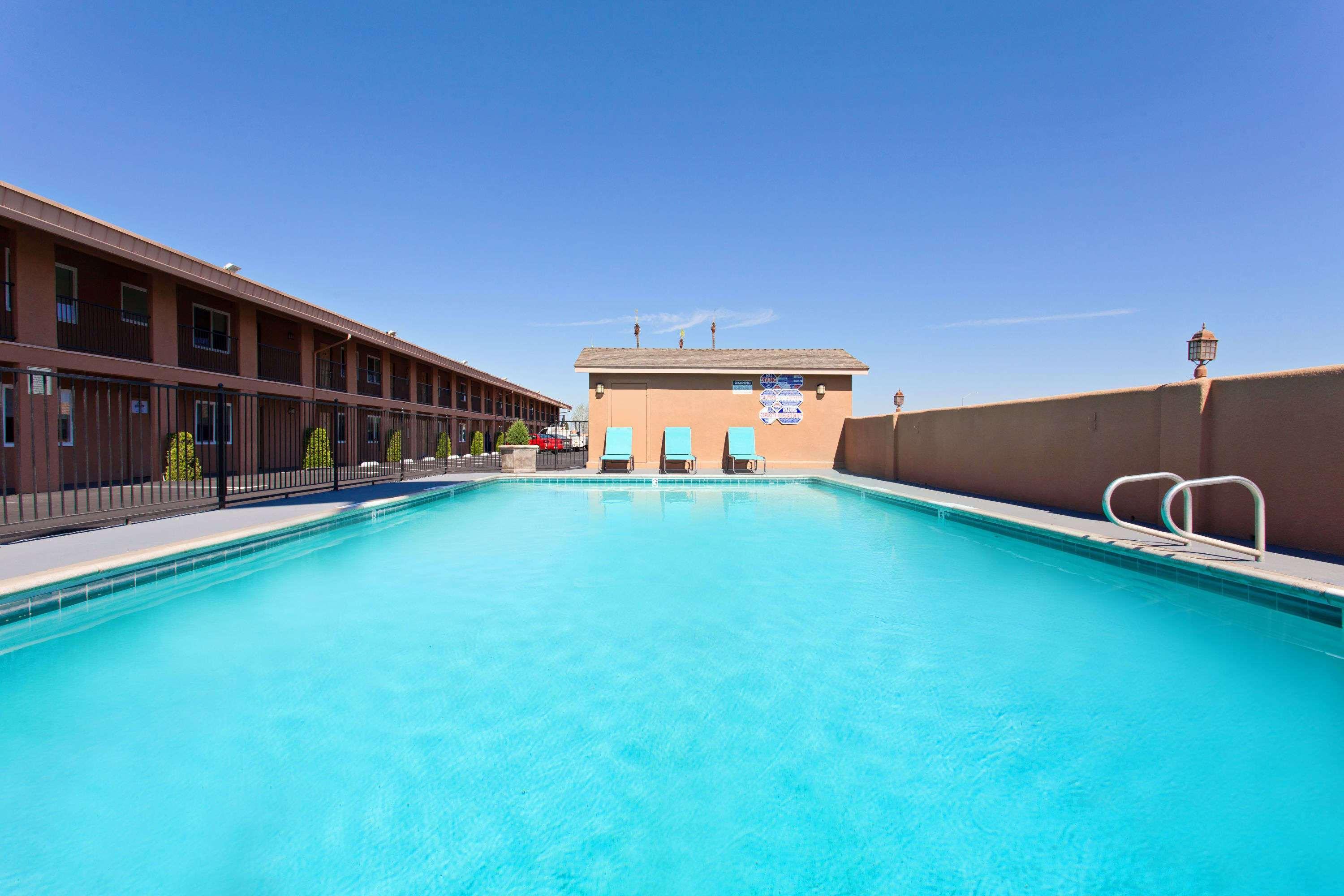 Days Inn By Wyndham Chowchilla Gateway To Yosemite Exteriör bild